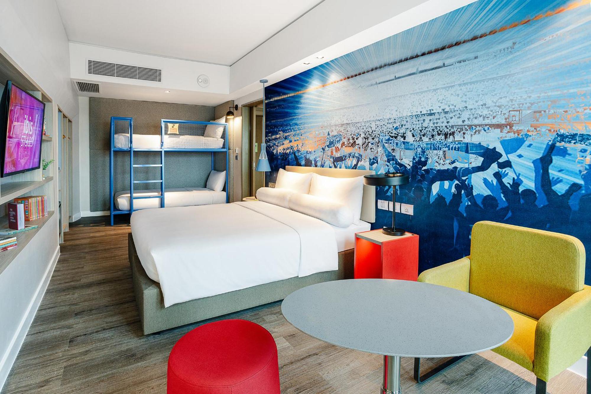 Ibis Styles Manila Araneta City Quezon City Exterior photo